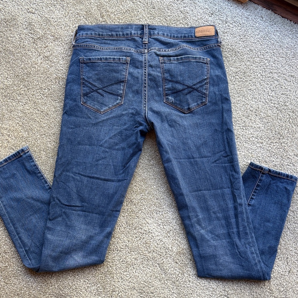 🟩Aeropostale Dark Blue Skinny Jeans Distressed knee - Picture 7 of 8